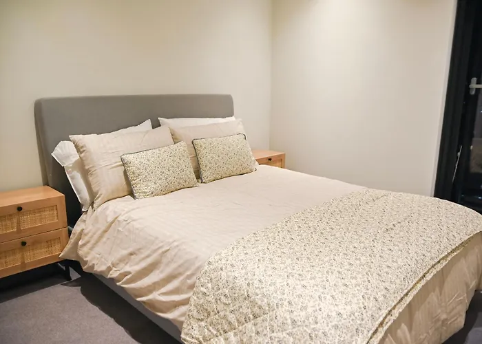 Modern Apartment In Central Manchester